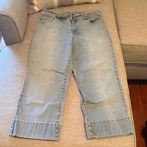 New York & Company Sky Blue Cropped Jeans
